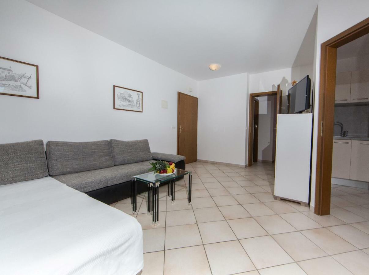 Apartments Sanmichel Pula Luaran gambar