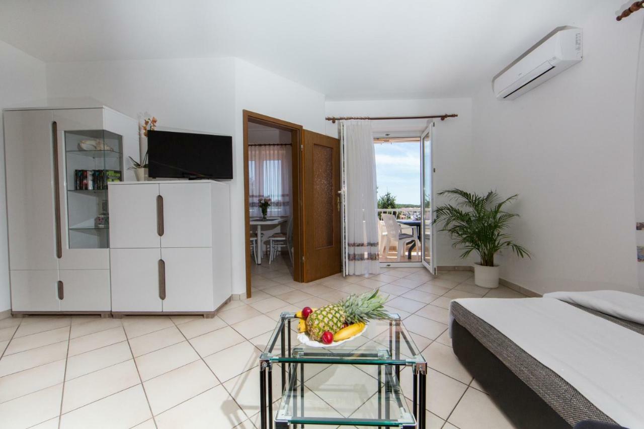 Apartments Sanmichel Pula Luaran gambar
