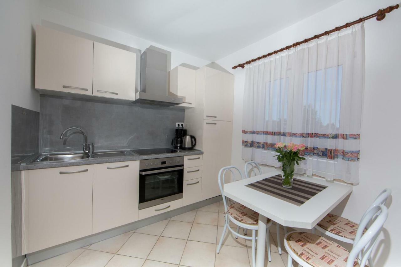 Apartments Sanmichel Pula Luaran gambar